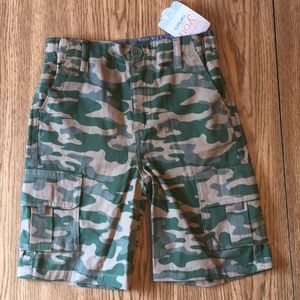 Carter’s 5T Shorts Camouflage 100% cotton